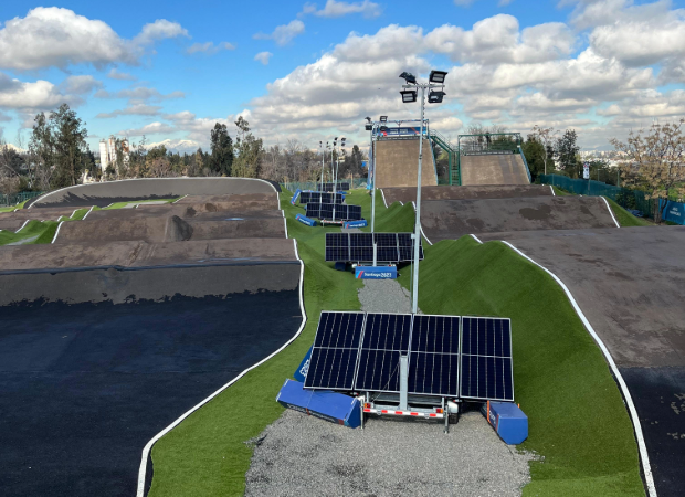 Torres de Iluminación Solar Canchas BiciCross IND